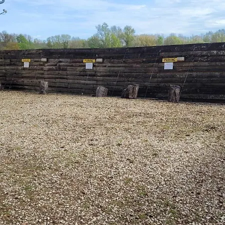 Les Fins Bois 公寓 Gondeville