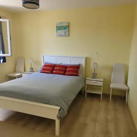 Les Fins Bois 公寓 Gondeville